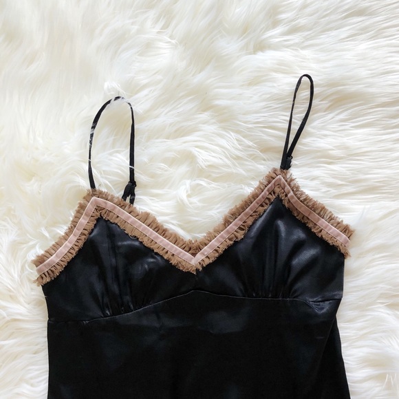 Black camisole with tan ruffles - Picture 2 of 5